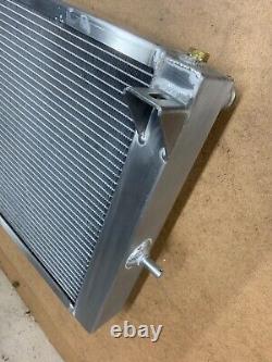 Nouveau remplacement en aluminium du radiateur Aston Martin DB4 / DB5 / DB6. Alliage brut.