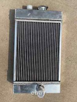 Radiateur en alliage personnalisé pour Zastava 750 / Fiat 600D sans support de plaque d'immatriculation